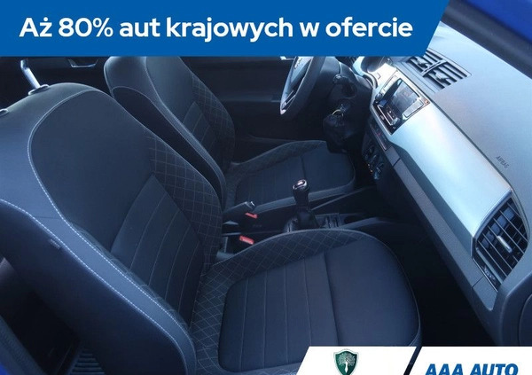 Skoda Fabia cena 35000 przebieg: 140097, rok produkcji 2019 z Trzciel małe 137